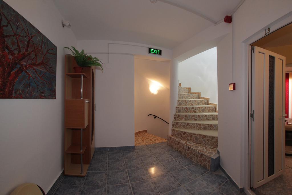 Hotel Panos Două Mai Exteriér fotografie