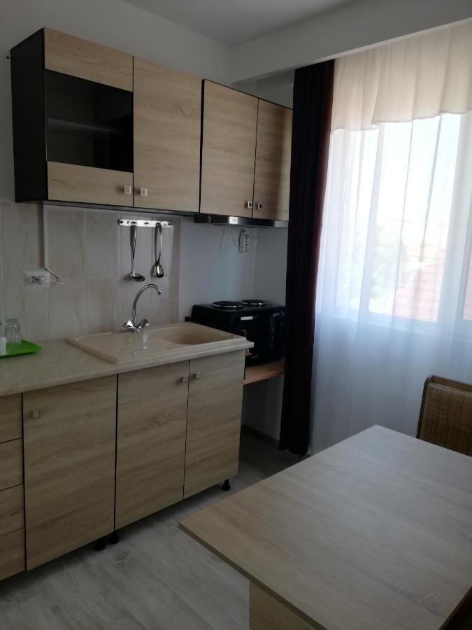 Hotel Panos Două Mai Exteriér fotografie